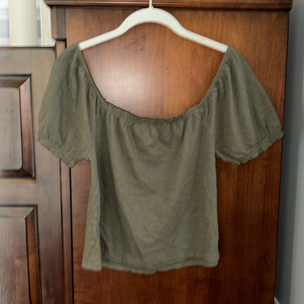 NWT American Eagle Faux Button Crop Top - Picture 2 of 7